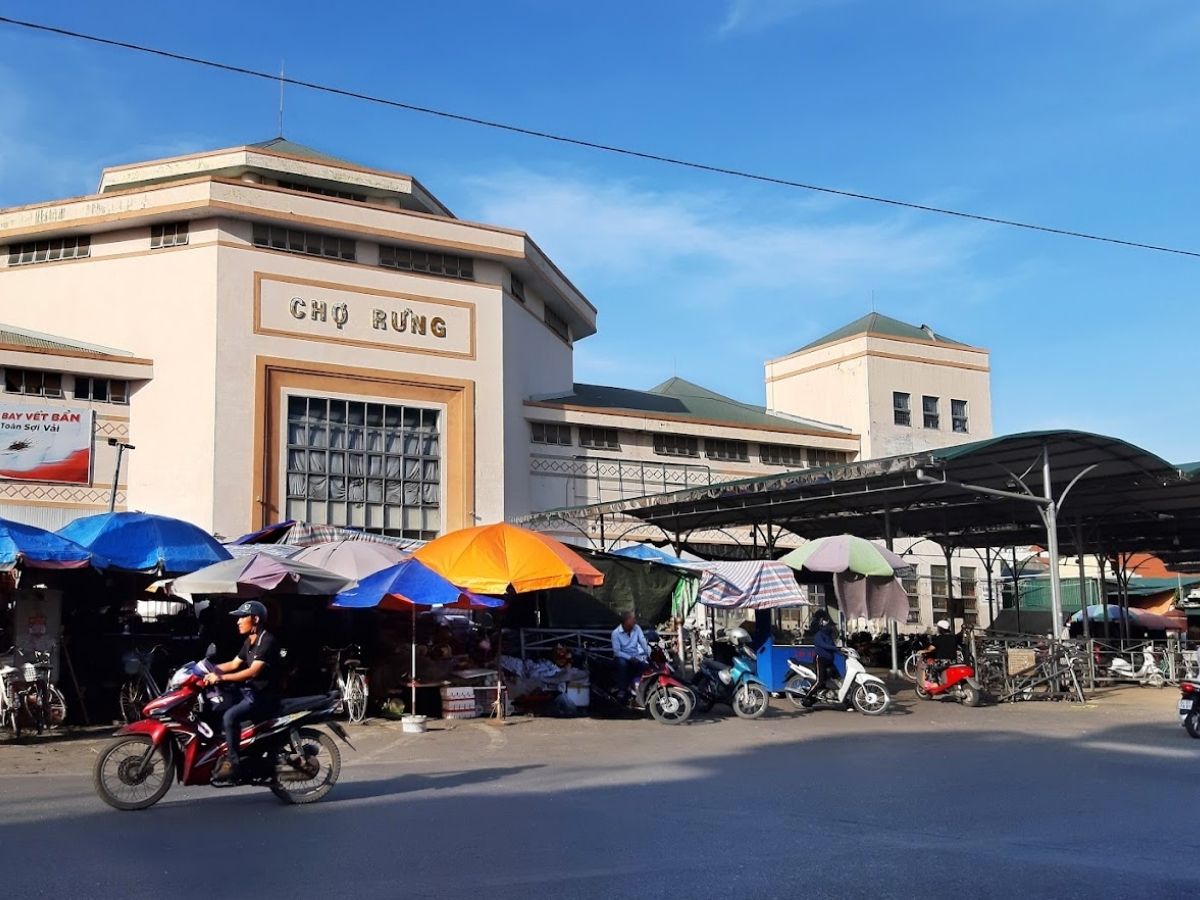 Chợ Rừng Quảng Ninh là nơi lưu giữ nhiều dấu ấn lịch sử nổi bật của vùng đất Quảng Ninh.