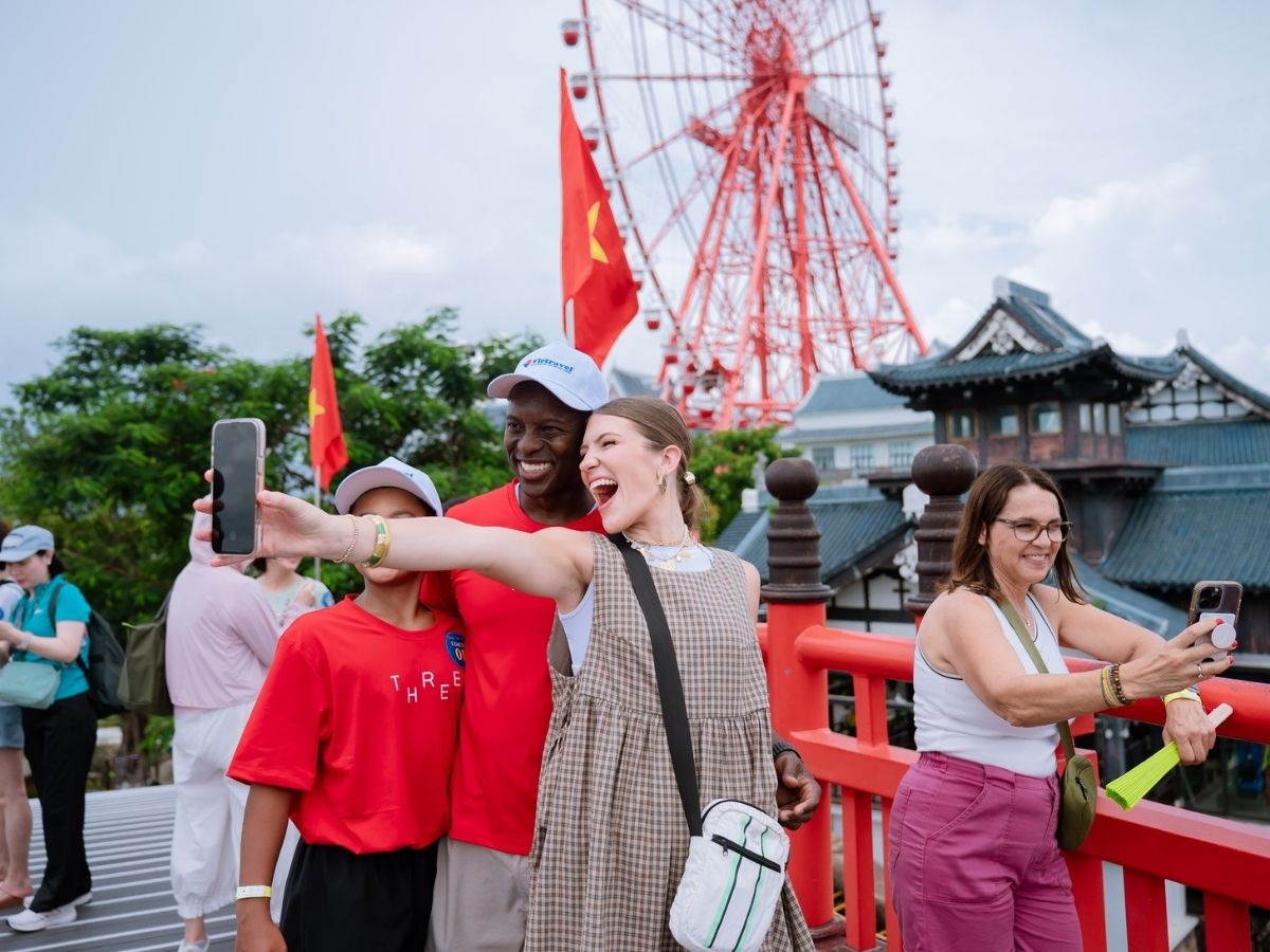 Kết hợp tour Hạ Long hè 2026 với Sun World mang đến trải nghiệm phong phú, thích hợp cho gia đình và nhóm bạn.