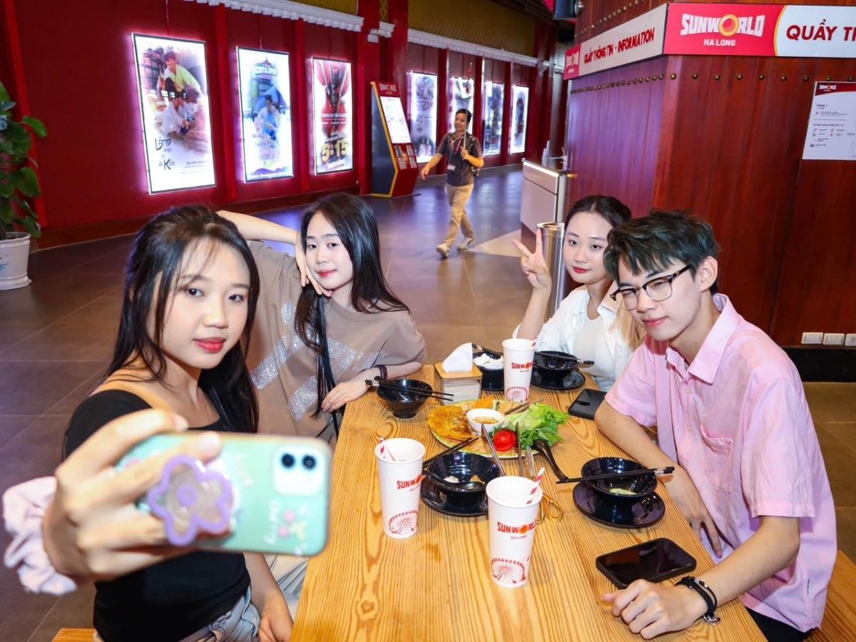 Sun World Ha Long là điểm đến nên có trong mọi kế hoạch tour Quảng Ninh mùa hè nhờ vị trí đặc biệt cùng những trải nghiệm đa dạng.
