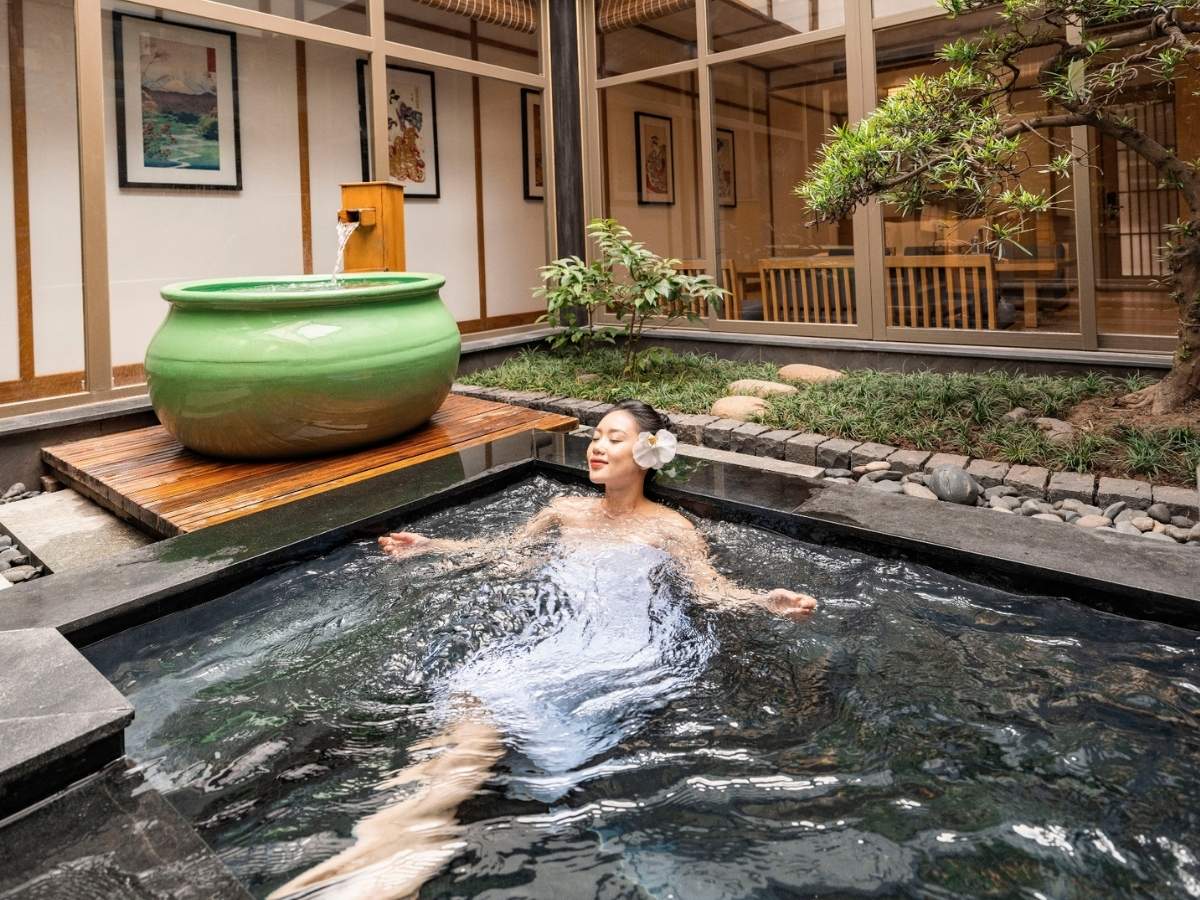 Nguồn khoáng nóng Quang Hanh là món quà đặc biệt của thiên nhiên