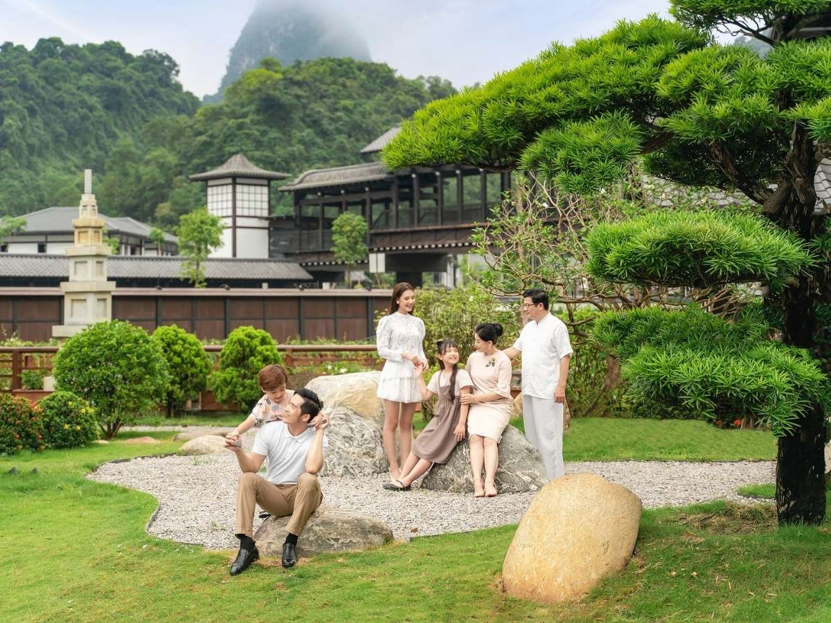 Tắm khoáng Quảng Ninh khai thác nguồn nước khoáng nóng tự nhiên từ mạch Quang Hanh