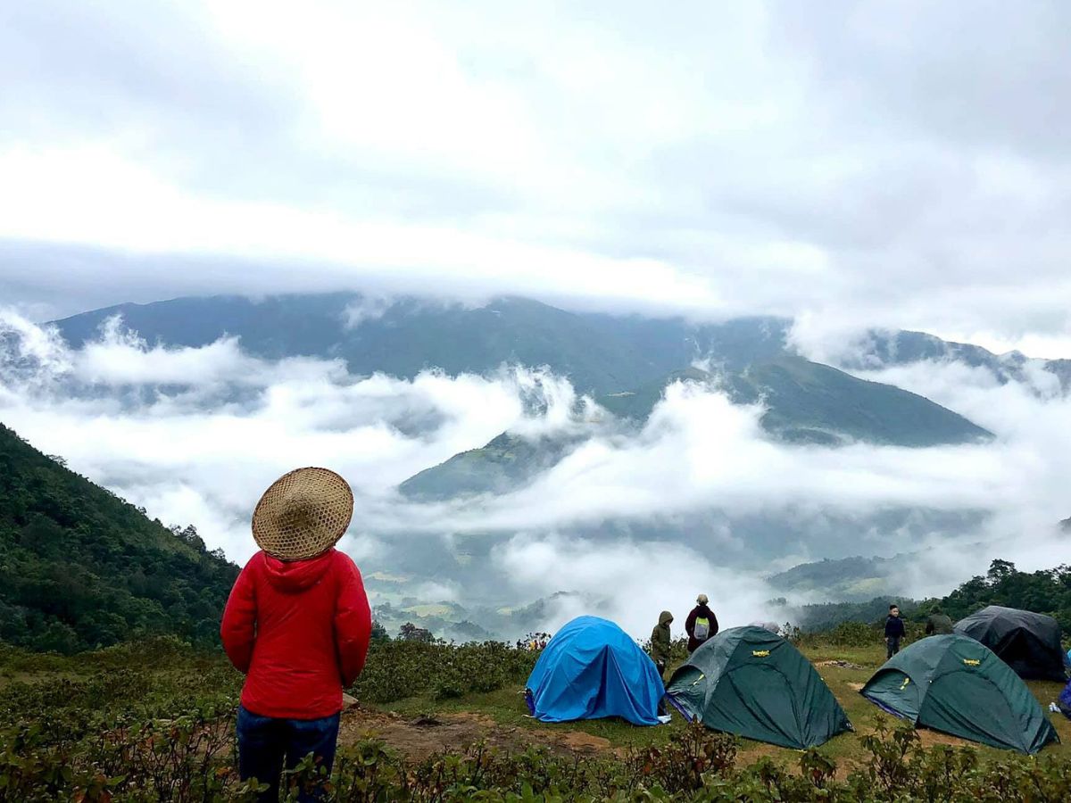 Cắm trại và săn mây tại núi Cao Xiêm Bình Liêu.