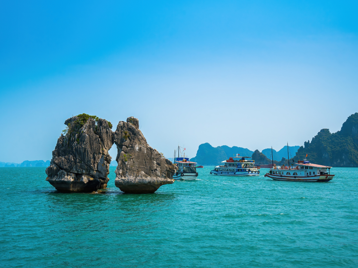 Hạ Long - Bãi Cháy trong hành trình phượt Quảng Ninh