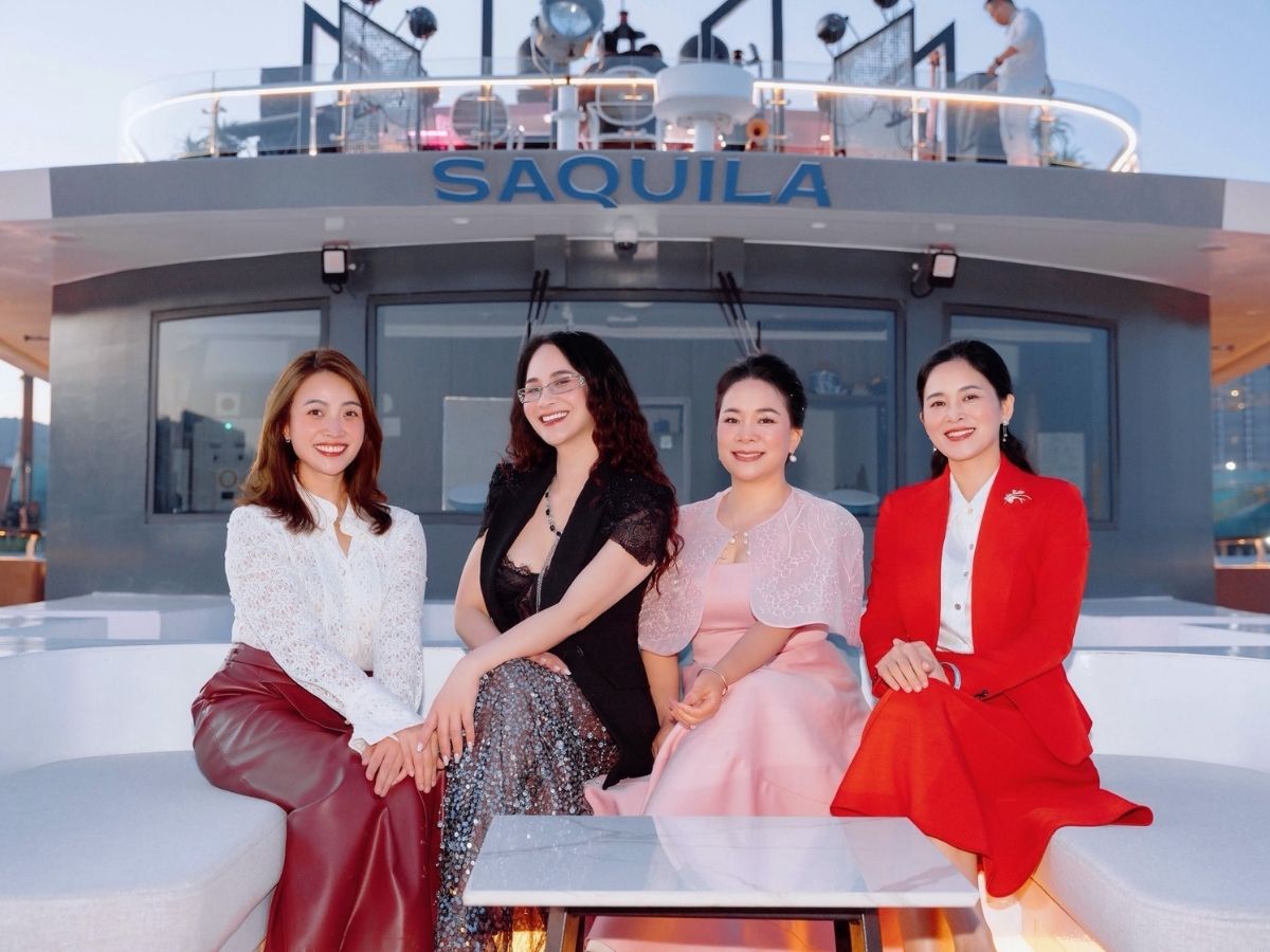 Saquila Yacht Hạ Long