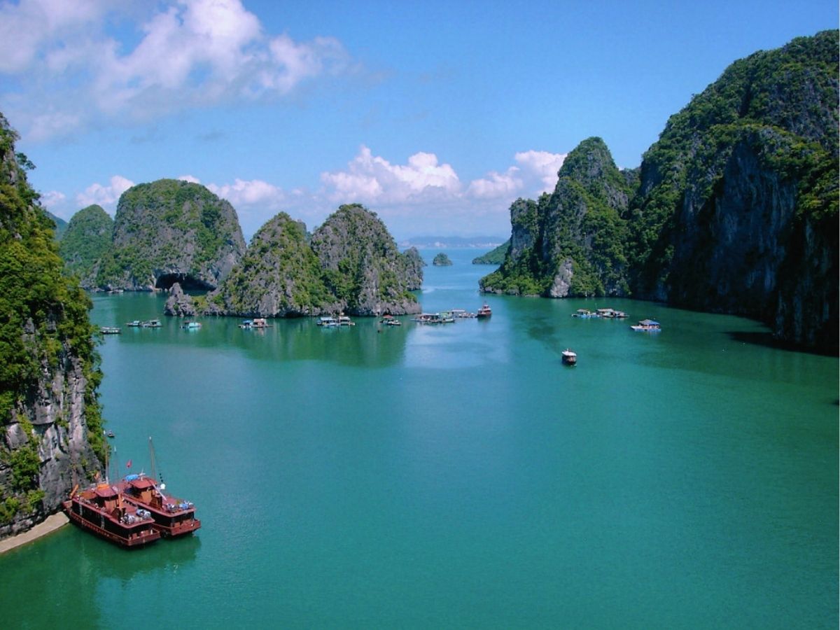 Tour Hạ Long Bái Đính Tràng An