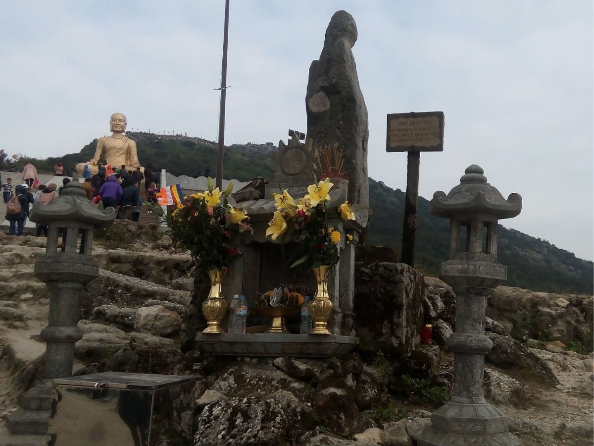 Tượng An Kỳ Sinh Yên Tử
