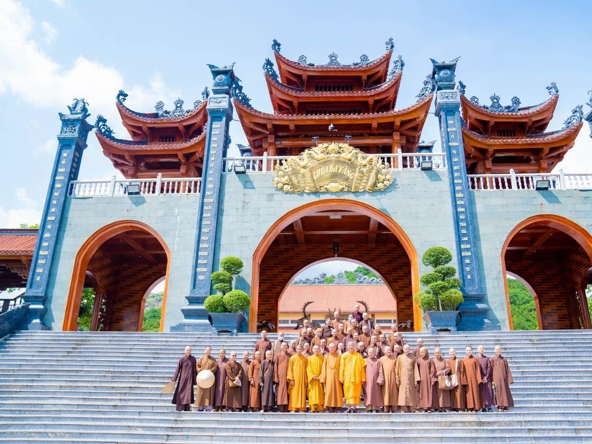 Chi phí phát sinh khi đi chùa Ba Vàng