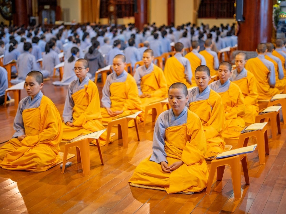 Không gian tĩnh tâm tại chùa Ba Vàng