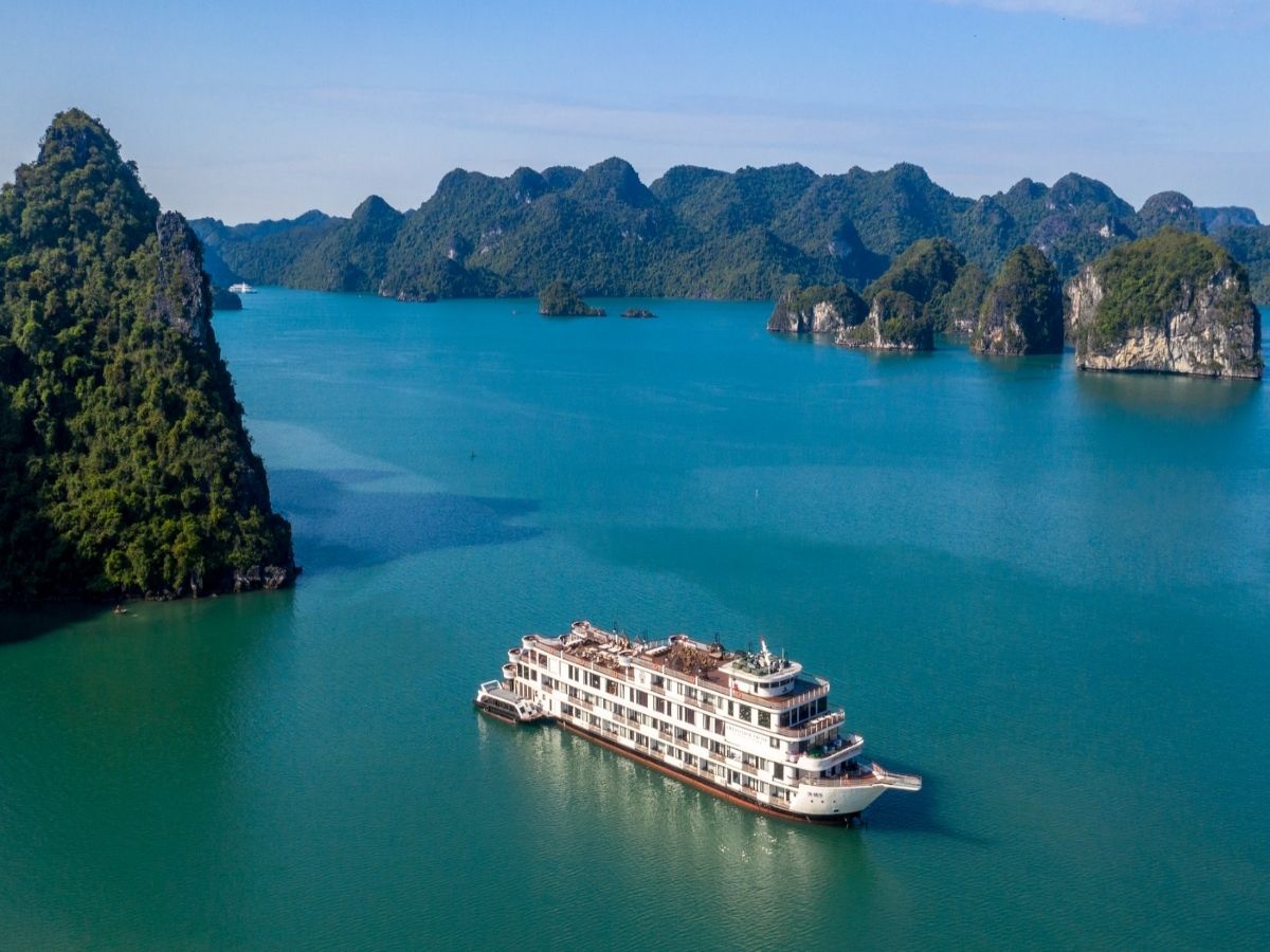 Du lịch biển miền Bắc vào mùa hè