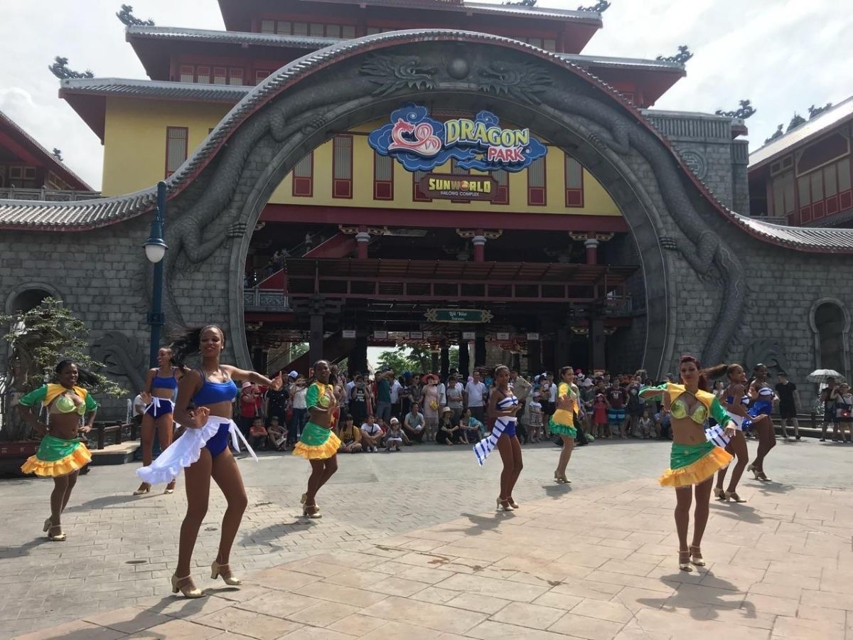 Kết hợp tham quan Hang Ngọc Rồng với vui chơi giải trí tại Sun World Ha Long