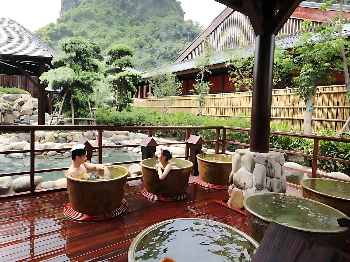 Khu nghỉ dưỡng tắm khoáng nóng phong cách Nhật Bản tại Yoko Onsen Quang Hanh