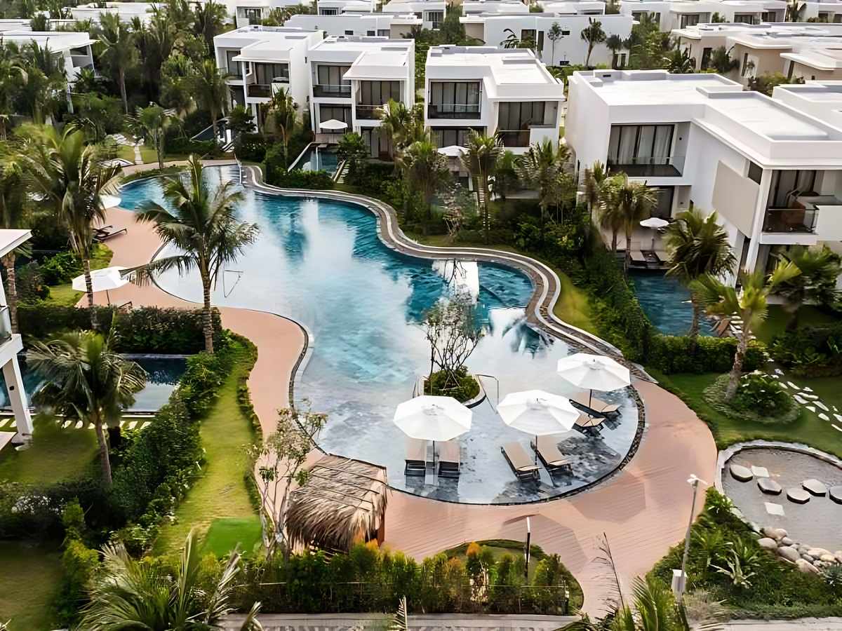 Hồ bơi, spa và tiện ích thư giãn tại Angsana Hạ Long