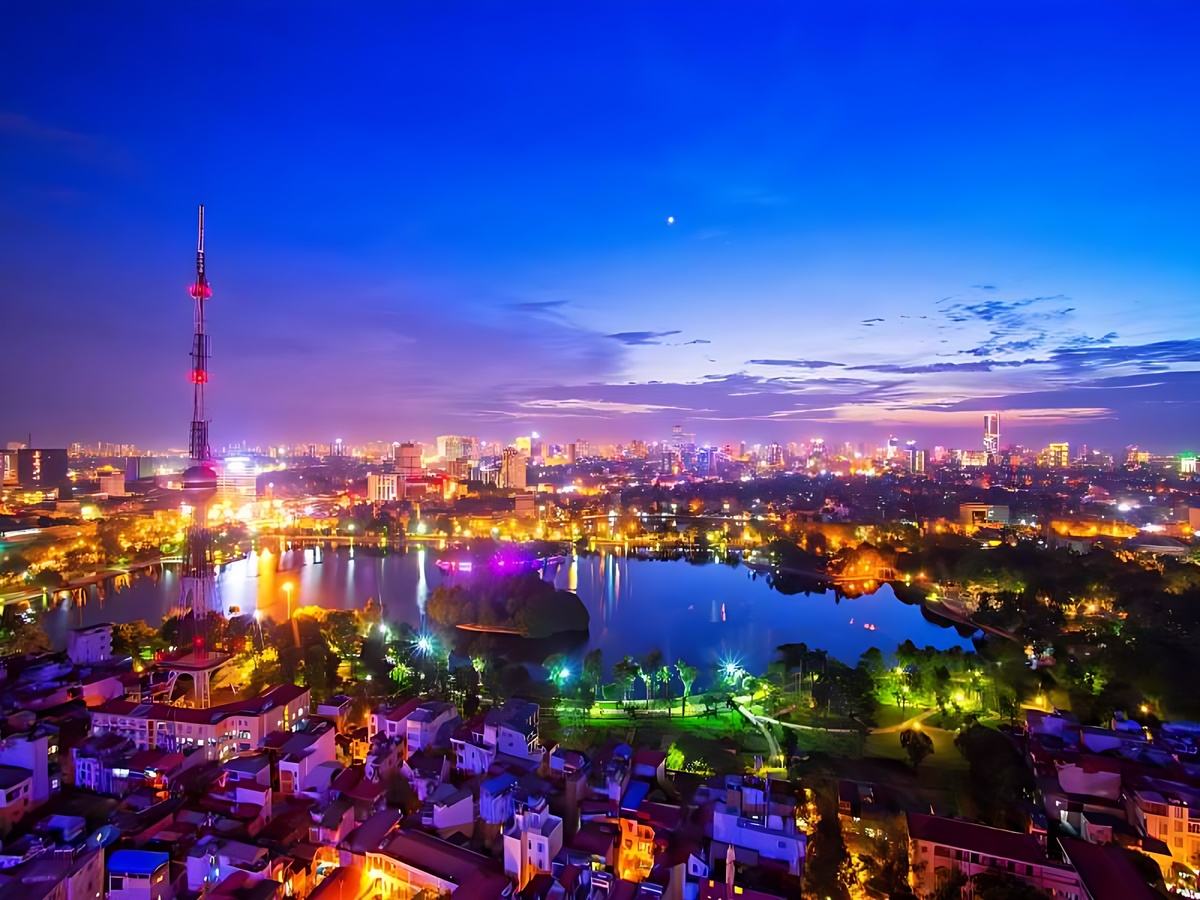Phố cổ Bãi Cháy với kiến trúc đặc trưng và không gian tham quan về đêm