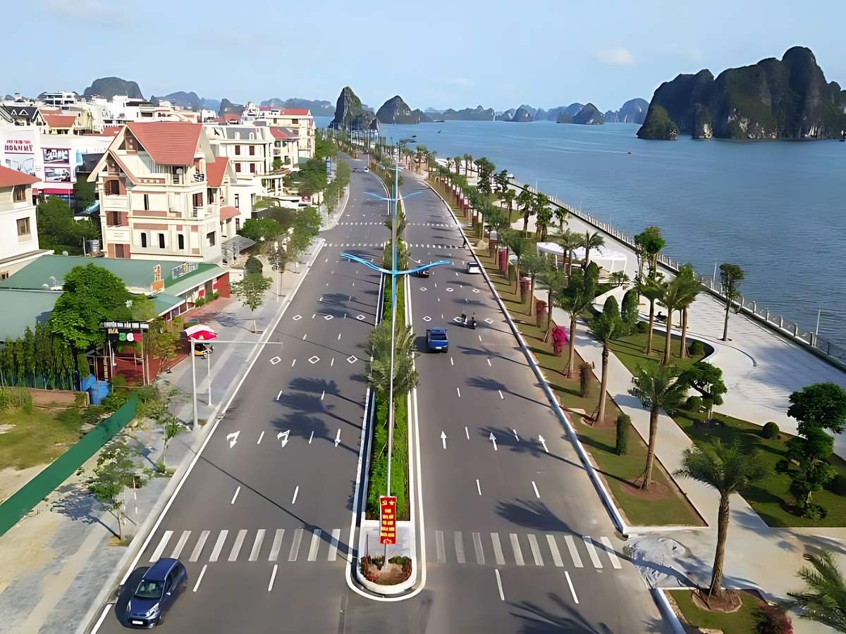 Tuyến Quốc lộ 18 qua Cẩm Phả trên hành trình đến Vân Đồn