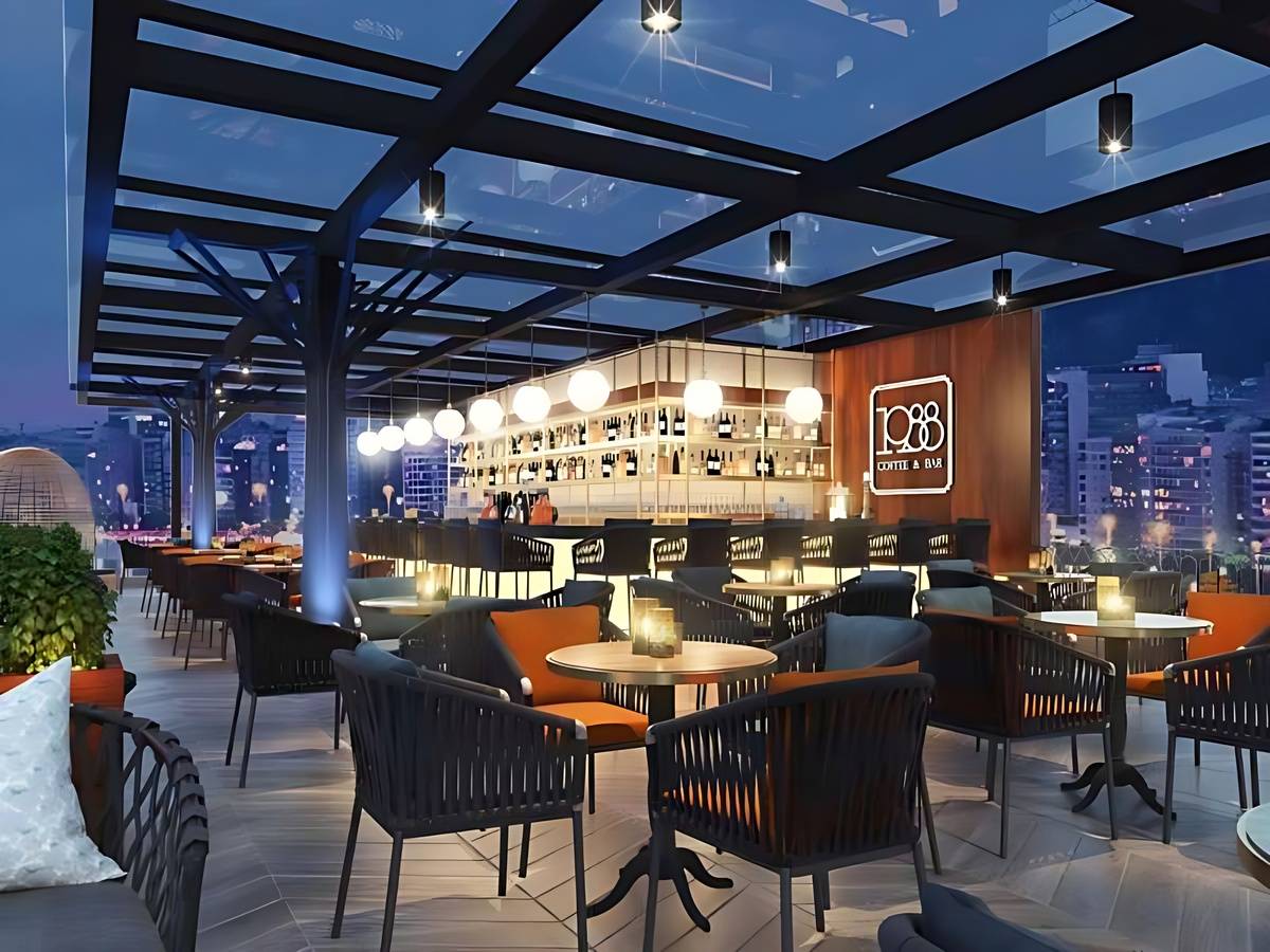 Không gian rooftop của 1988 Coffee & Bar Hạ Long với phong cách trẻ trung