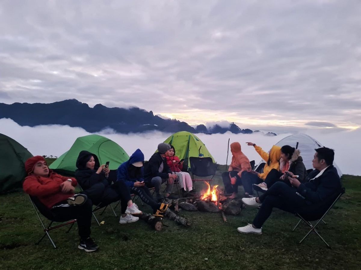 Hoạt động cắm trại không thể thiếu của những trekker dày dạn kinh nghiệm.