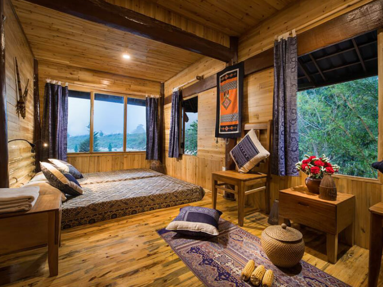 In the morning, you can enjoy hot coffee right on the balcony.