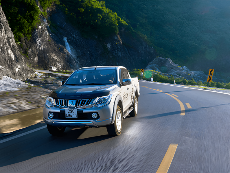 Việc lái ô tô trên cung đèo này đòi hỏi người lái phải có kinh nghiệm xử lý tình huống.