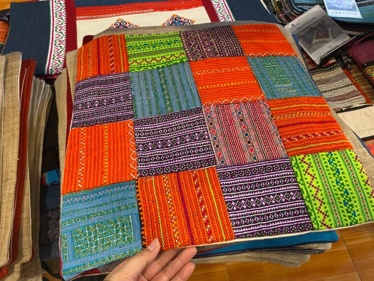 Hemp & Embroidery Sapa có các sản phẩm thủ công tinh xảo