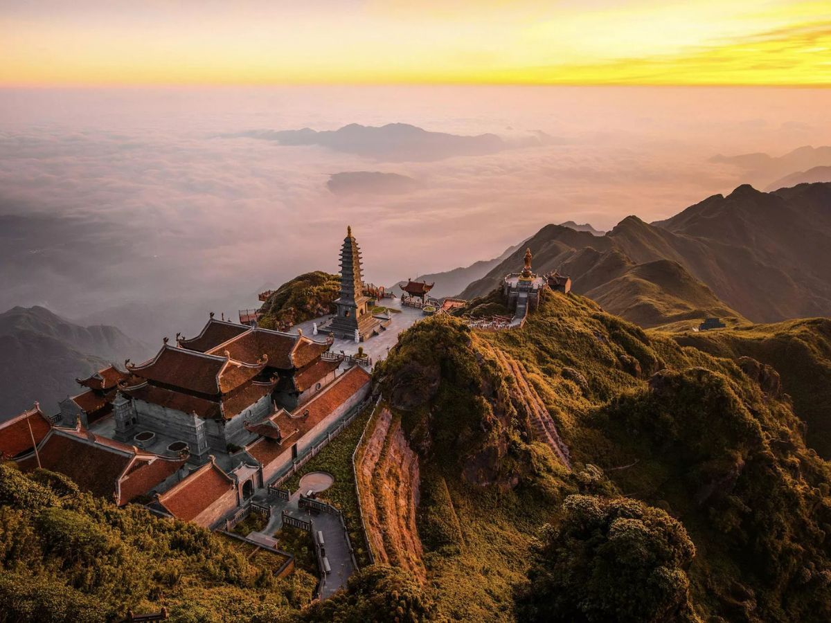 Sun World Fansipan Legend, nơi du khách được ngắm trọn khung cảnh mùa cấy lúa Sa Pa từ “nóc nhà Đông Dương” giữa biển mây hùng vĩ