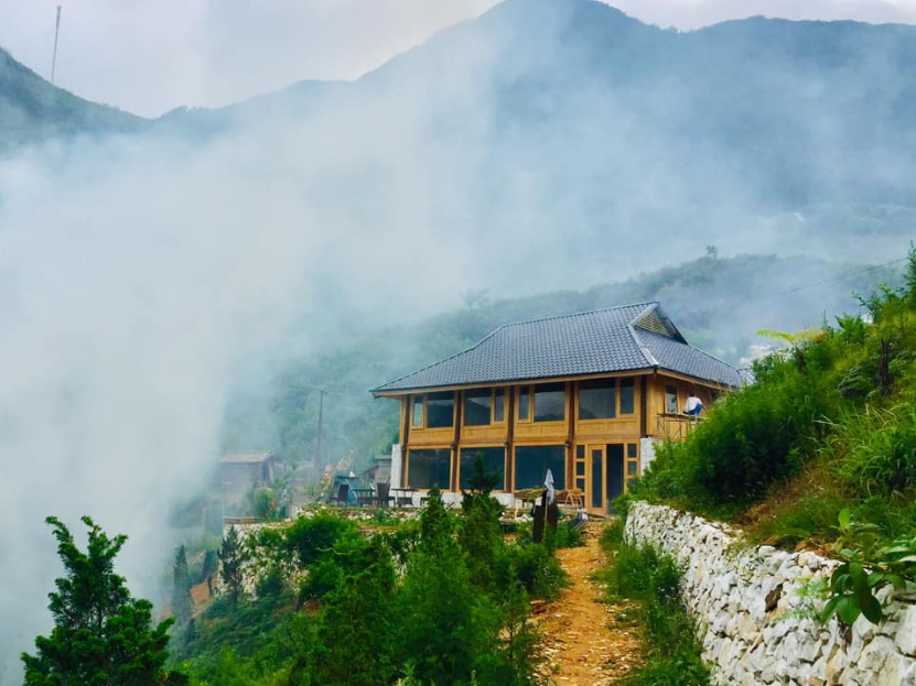 Nơi đây có nhiều cảnh sắc thiên nhiên kỳ vĩ.