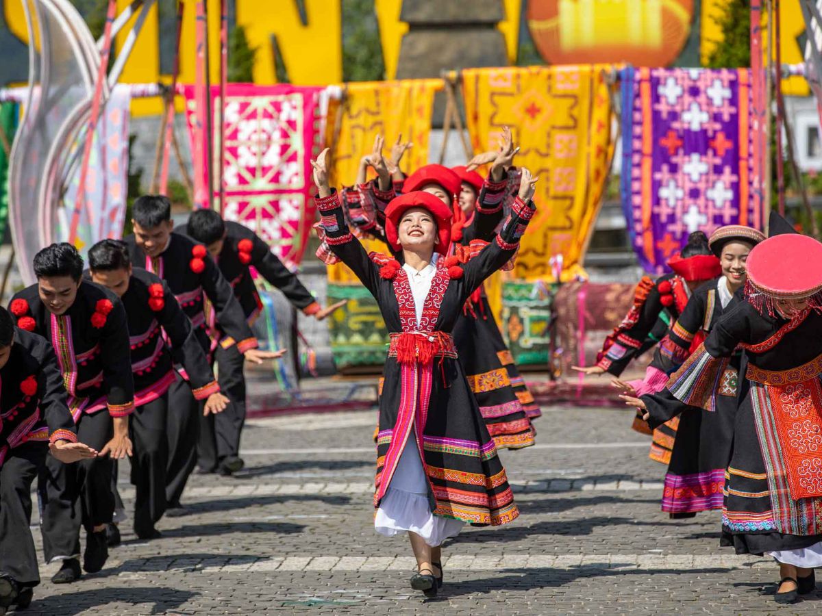Trải nghiệm lễ hội Sa Pa – đặc sắc, ý nghĩa và gắn kết cộng đồng.