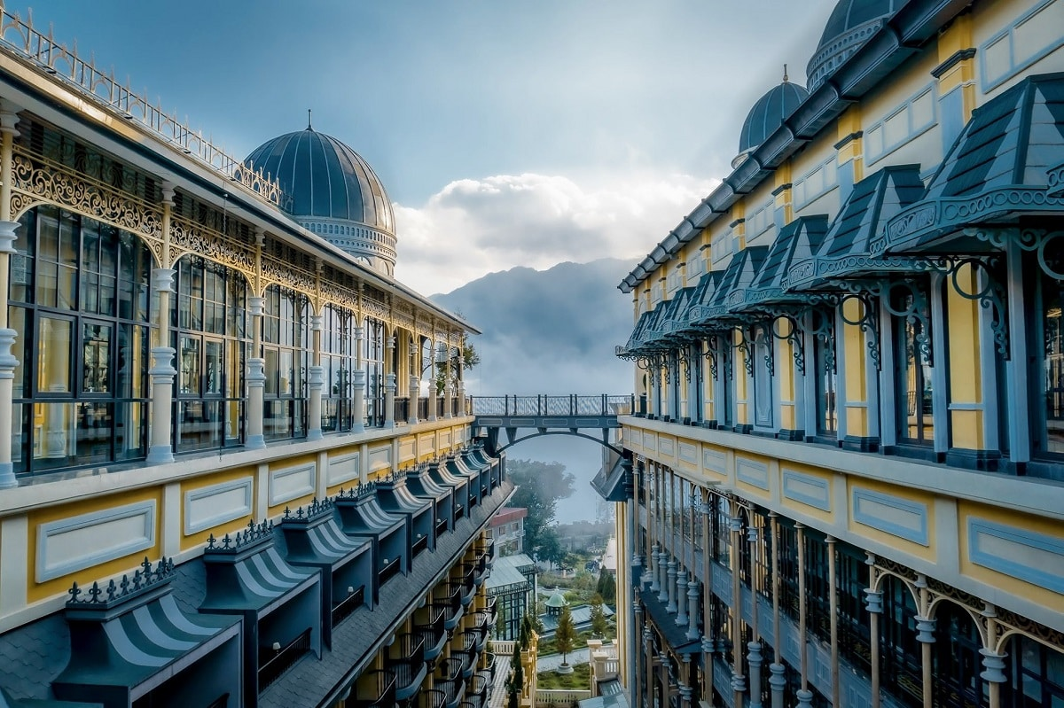 Du khách nên lựa chọn các khách sạn trung tâm để thuận tiện khám phá Sa Pa vào dịp Tết.