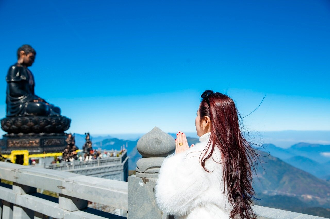 Du khách nên mua vé tham quan online để tránh tình trạng phải xếp hàng lâu