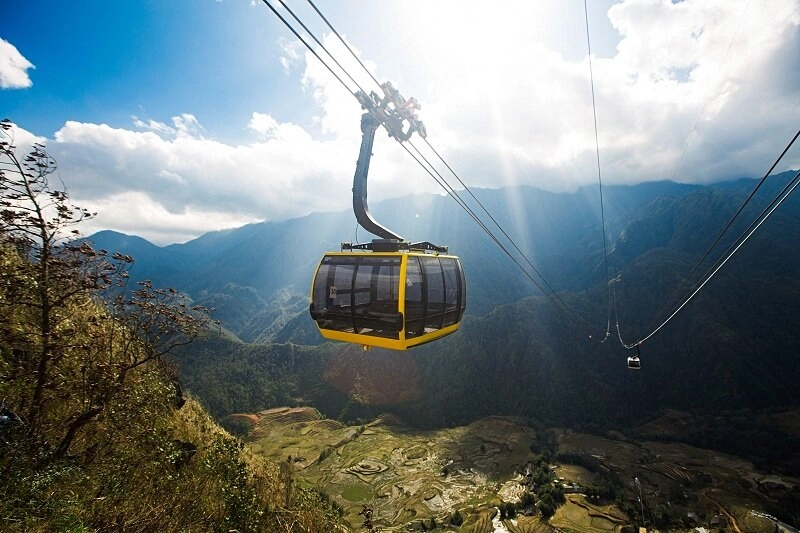 Cáp treo Fansipan là điểm nhấn cho lịch trình du lịch 2 ngày 1 đêm