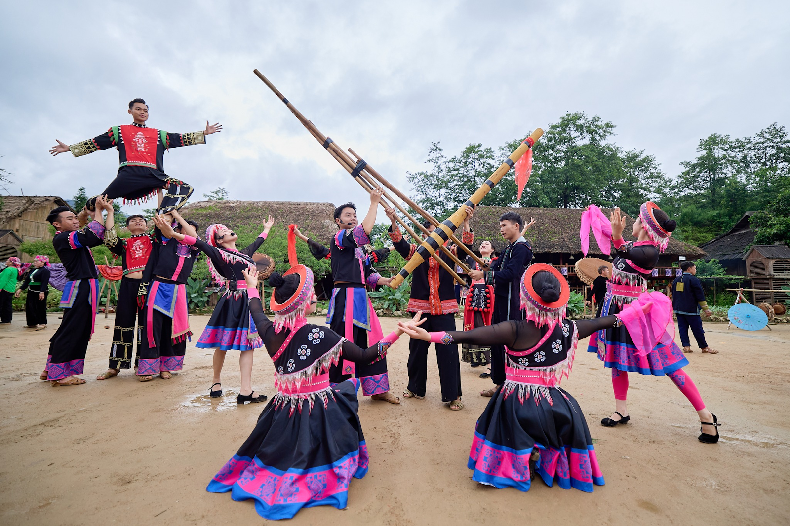 Witness the energetic H’Mong "khen" dance, a daily highlight at May Village