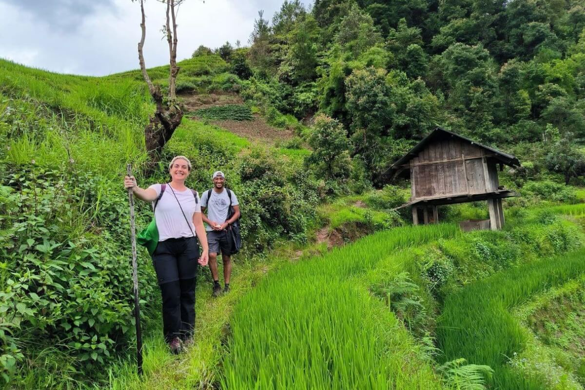 Untouched and serene, Sin Chai Village remains a pure testament to the traditional wood-walled architecture and raw lifestyle of the H'mong. (Source: Collected)