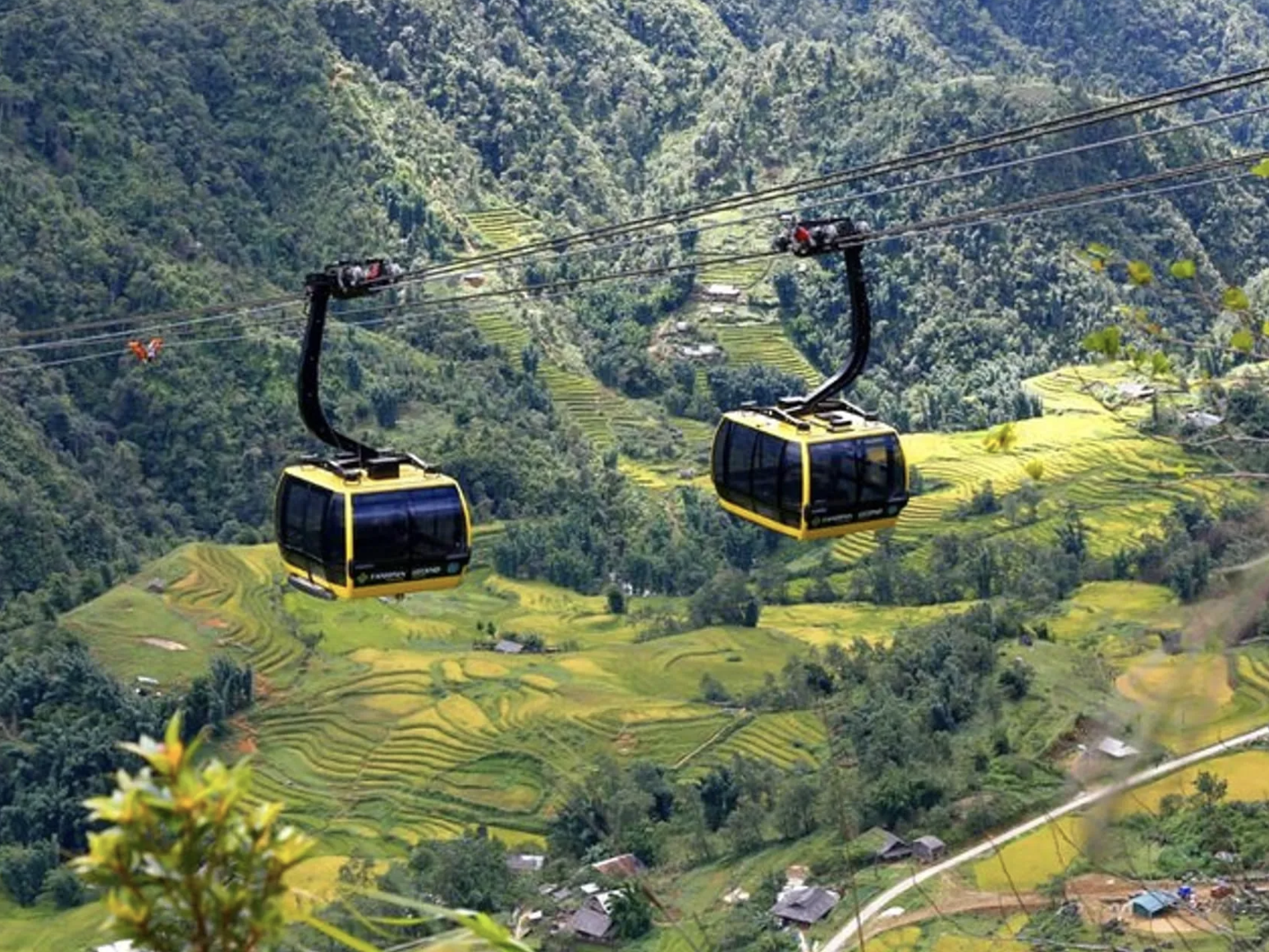 Hệ thống cáp treo tại Sun World Fansipan Legend trong hành trình chinh phục đỉnh Fansipan đã trở nên nhẹ nhàng hơn rất nhiều.