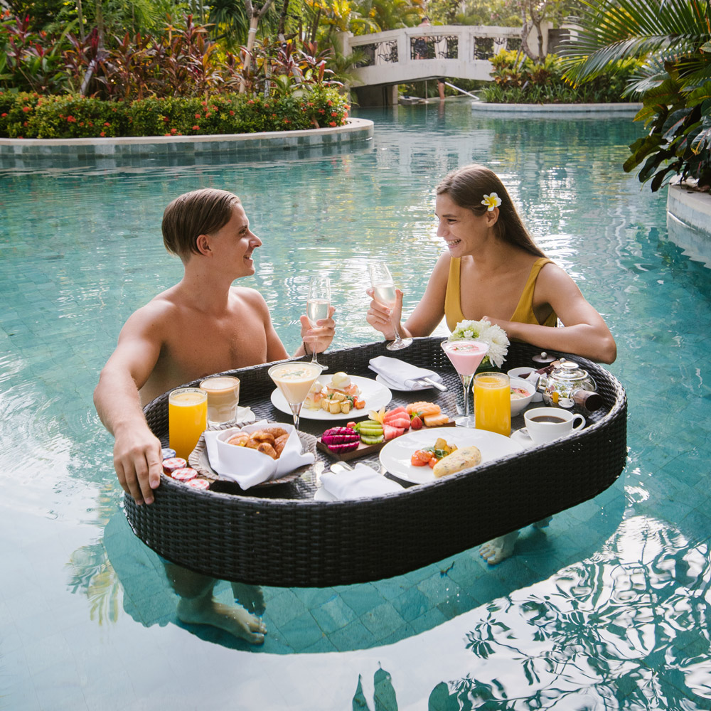 Trải nghiệm ẩm thực gắn liền với hồ bơi cũng ngày càng được chú trọng.
