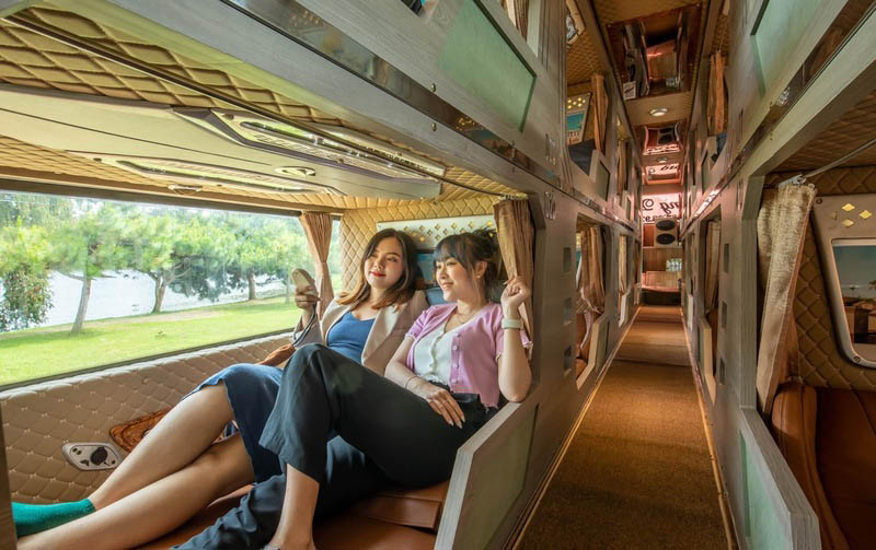 Du khách nên đặt vé sớm để lựa chọn chỗ ngồi như mong muốn