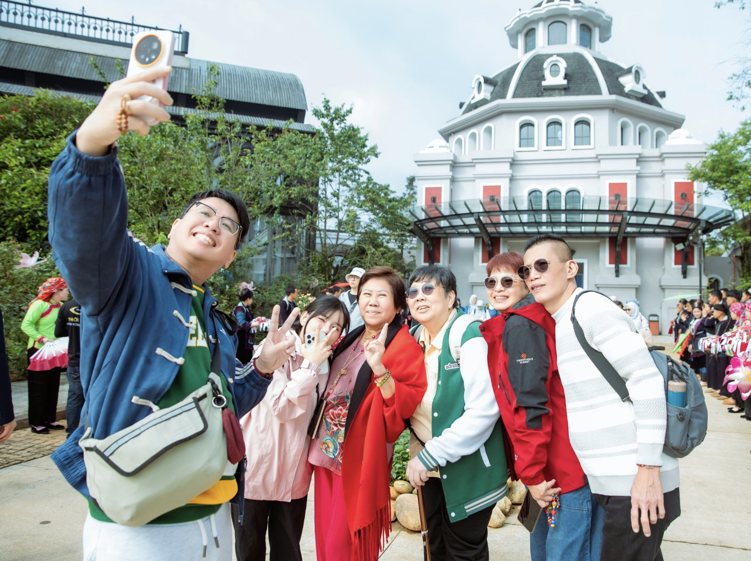 Không khí trong lành và tầm nhìn đẹp tại Sa Pa, rất thuận lợi để ngắm cảnh và chụp ảnh.
