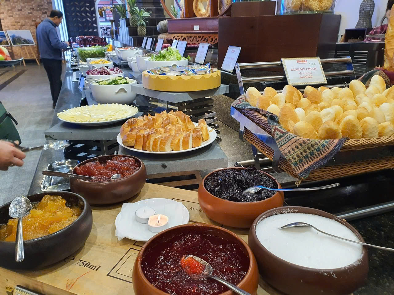 Buffet Vân Sam là lựa chọn dừng chân lý tưởng sau hành trình chinh phục đỉnh Fansipan