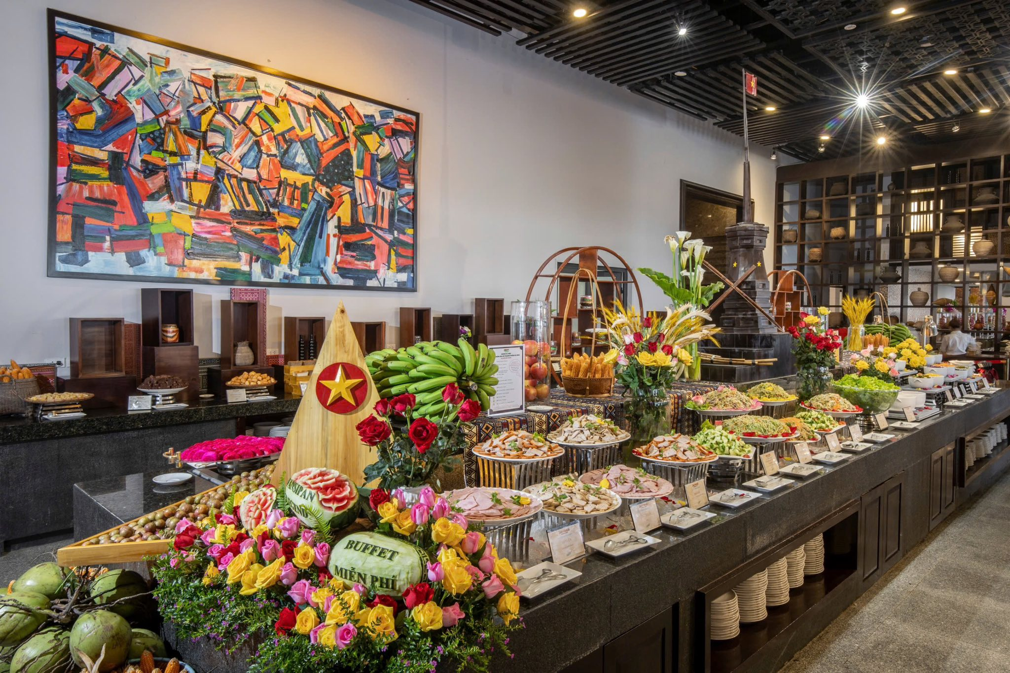 Quầy ẩm thực đặc sắc tại nhà hàng buffet Vân Sam