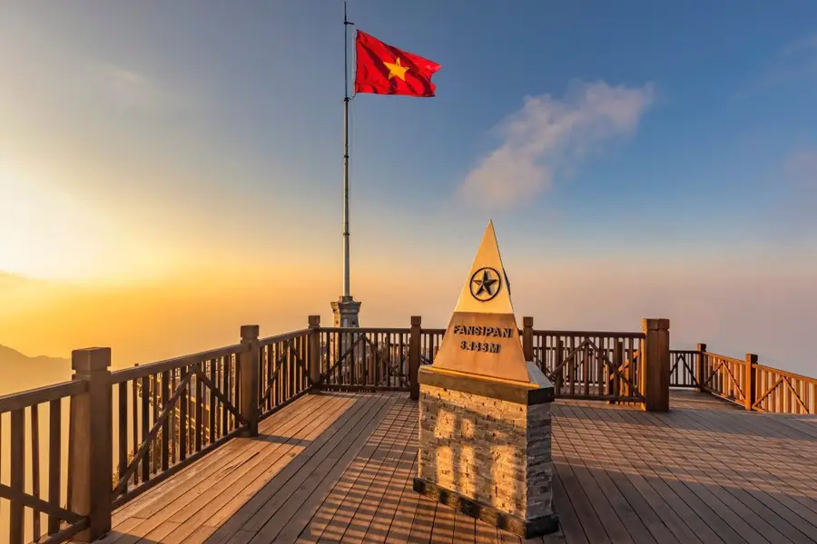 The 3,143m marker is a must-see check-in point when visiting Fansipan