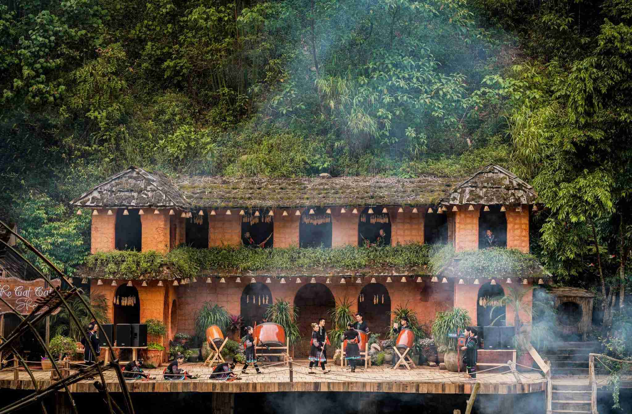 Cat Cat Village is one of the most famous tourist villages in Sapa.