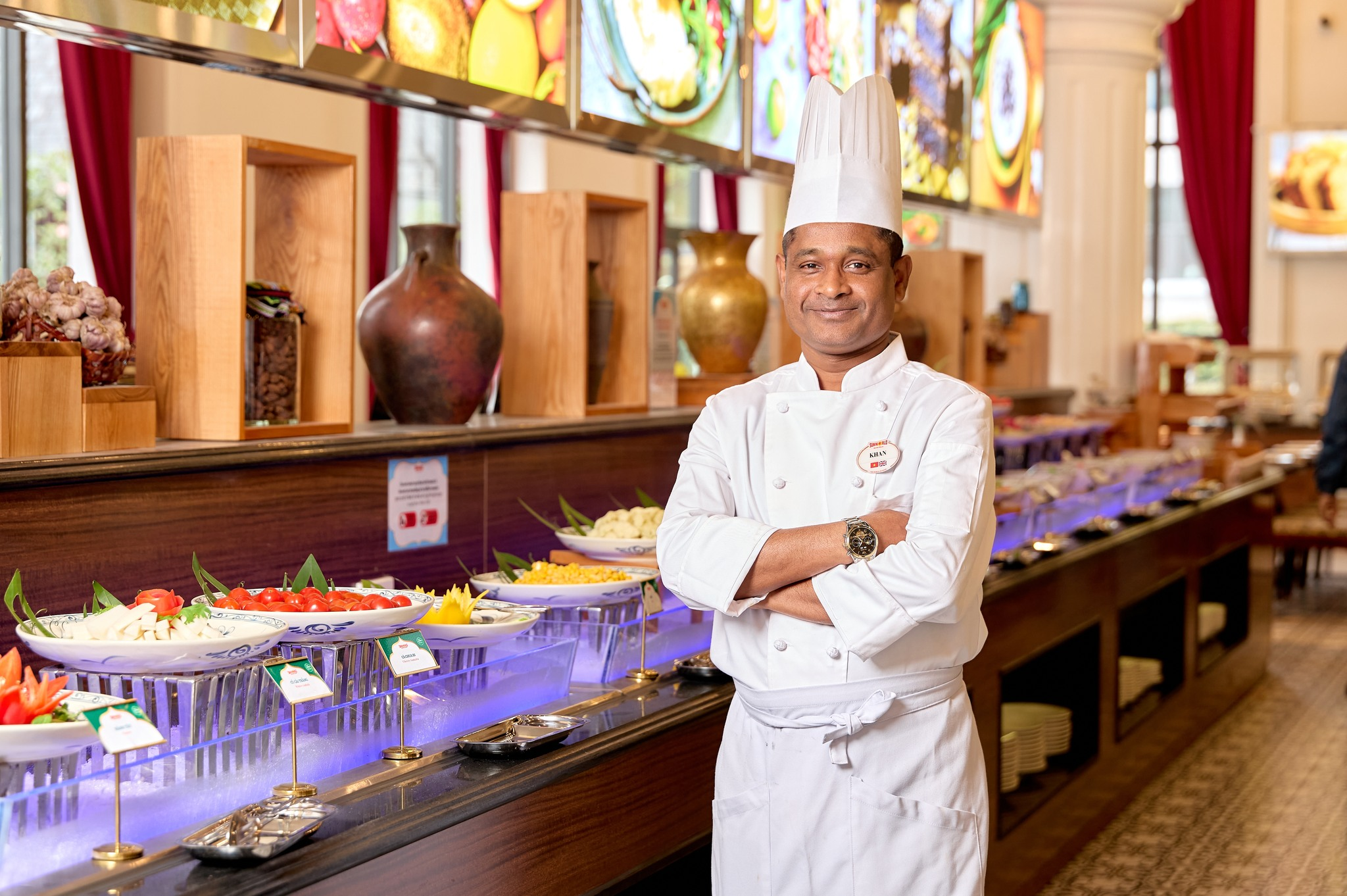 Sharia restaurants serve exquisite vegetarian and Halal dishes.