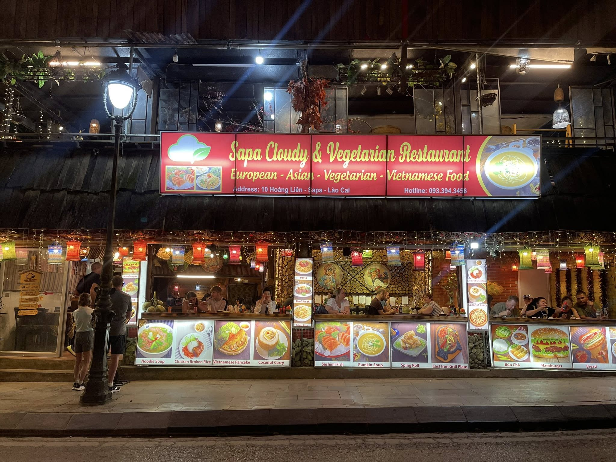A cozy dining space at Sapa Cloudy Vegetarian Restaurant.