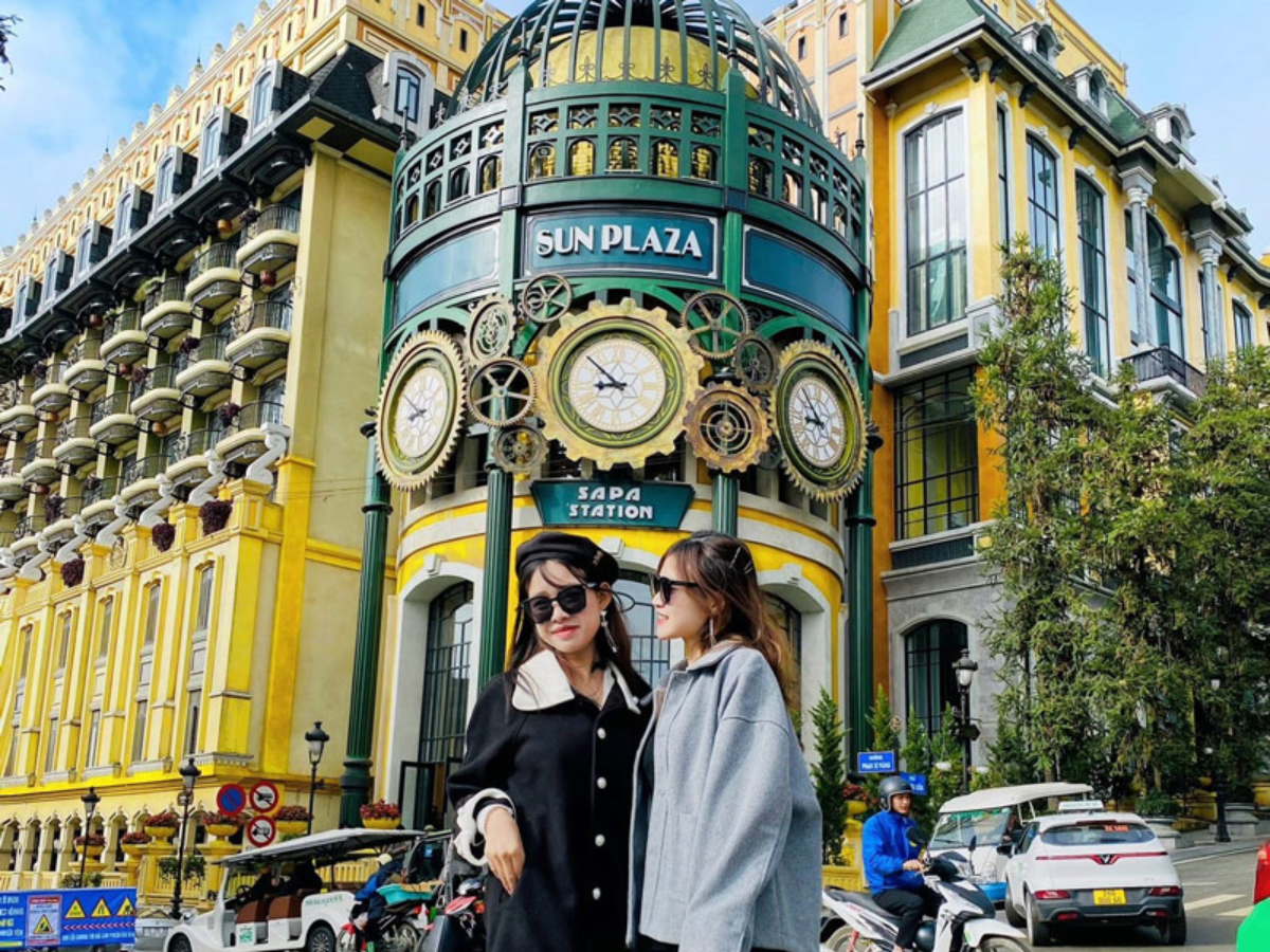 Sun Plaza is a popular check-in spot located right in the heart of Sa Pa
