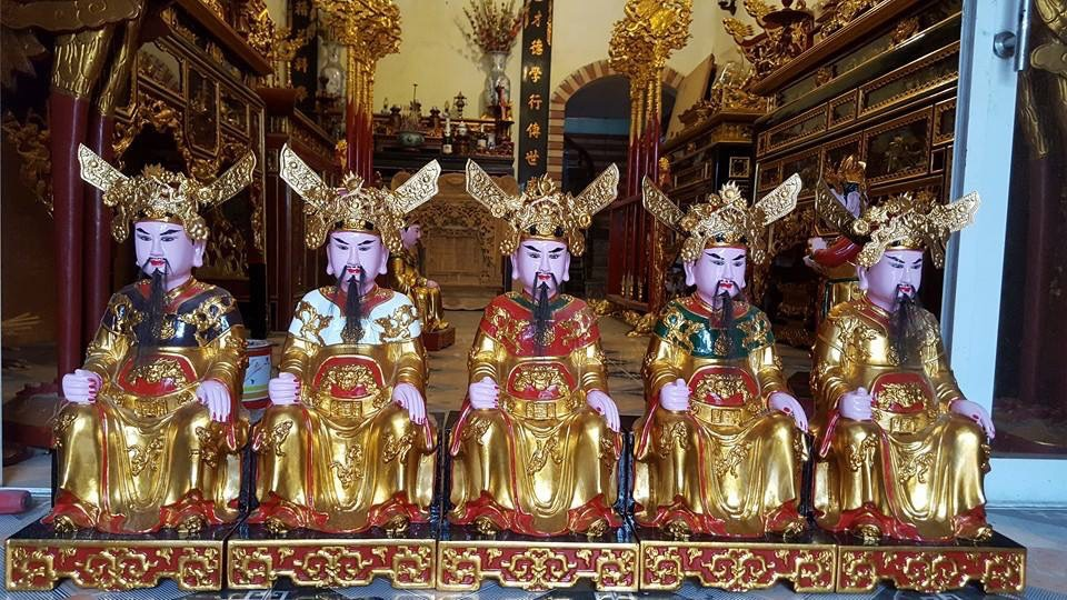 Tượng Ngũ vị Tôn Quan.