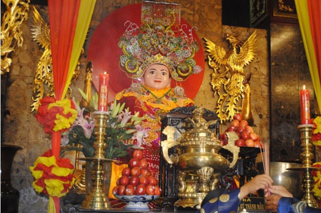 Đền thờ bà Chúa Xứ tại Châu Đốc.