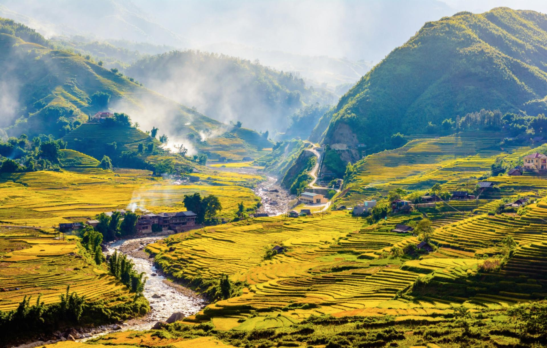 Khung cảnh thơ mộng của suối Mường Hoa.