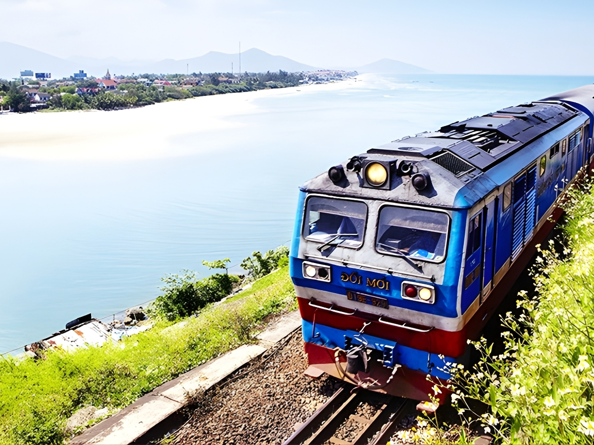 Tàu hỏa di chuyển nhanh chóng đến Sa Pa với chi phí phải chăng