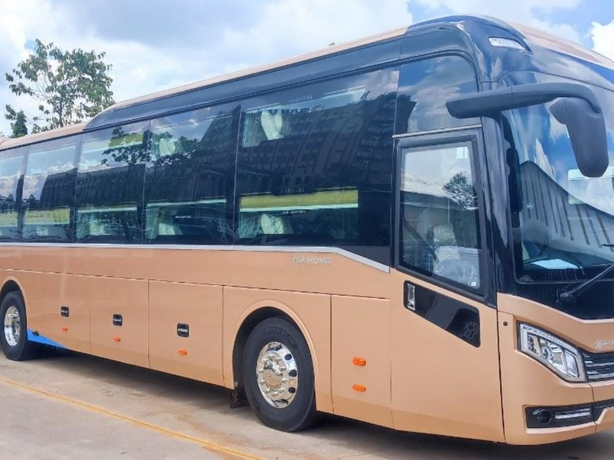 Ô tô di chuyển dễ dàng trên tuyến đường bộ từ Hà Nội đến Sa Pa