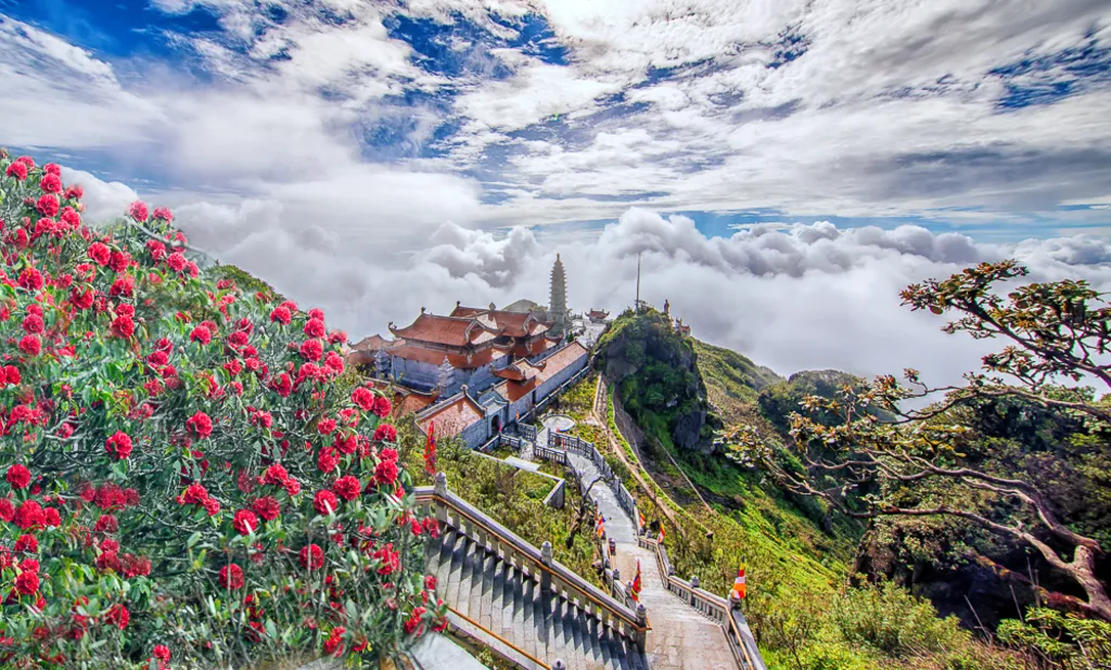 Tourists should depart early in the morning to experience as many attractions as possible