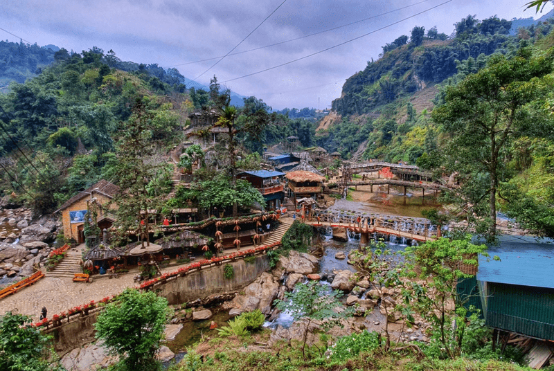 The picturesque scenery at Cat Cat village