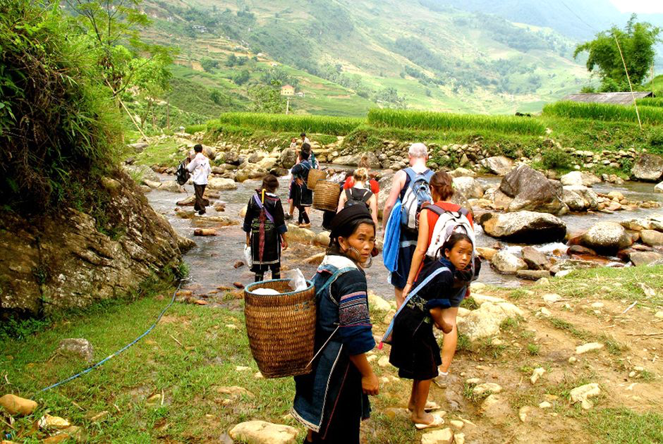 Du khách có thể tham khảo các chuyến tham quan kết hợp từ khách sạn.